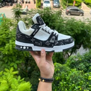 Louis Vuitton 2 Trainers - WeftKart