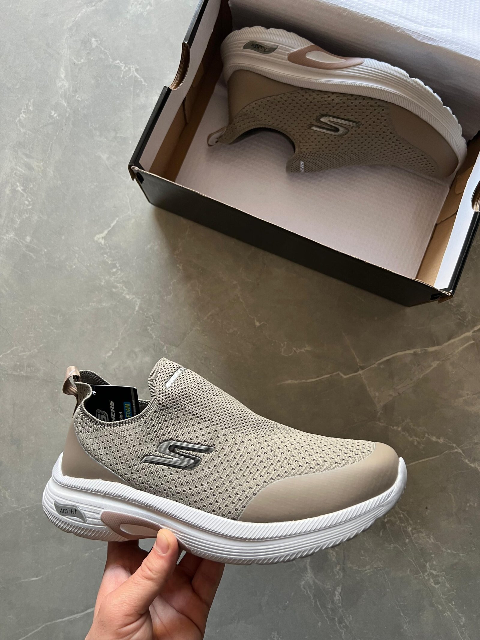 Skechers ArchFit | First Copy Sneakers Skechers ArchFit | First Copy Sneakers