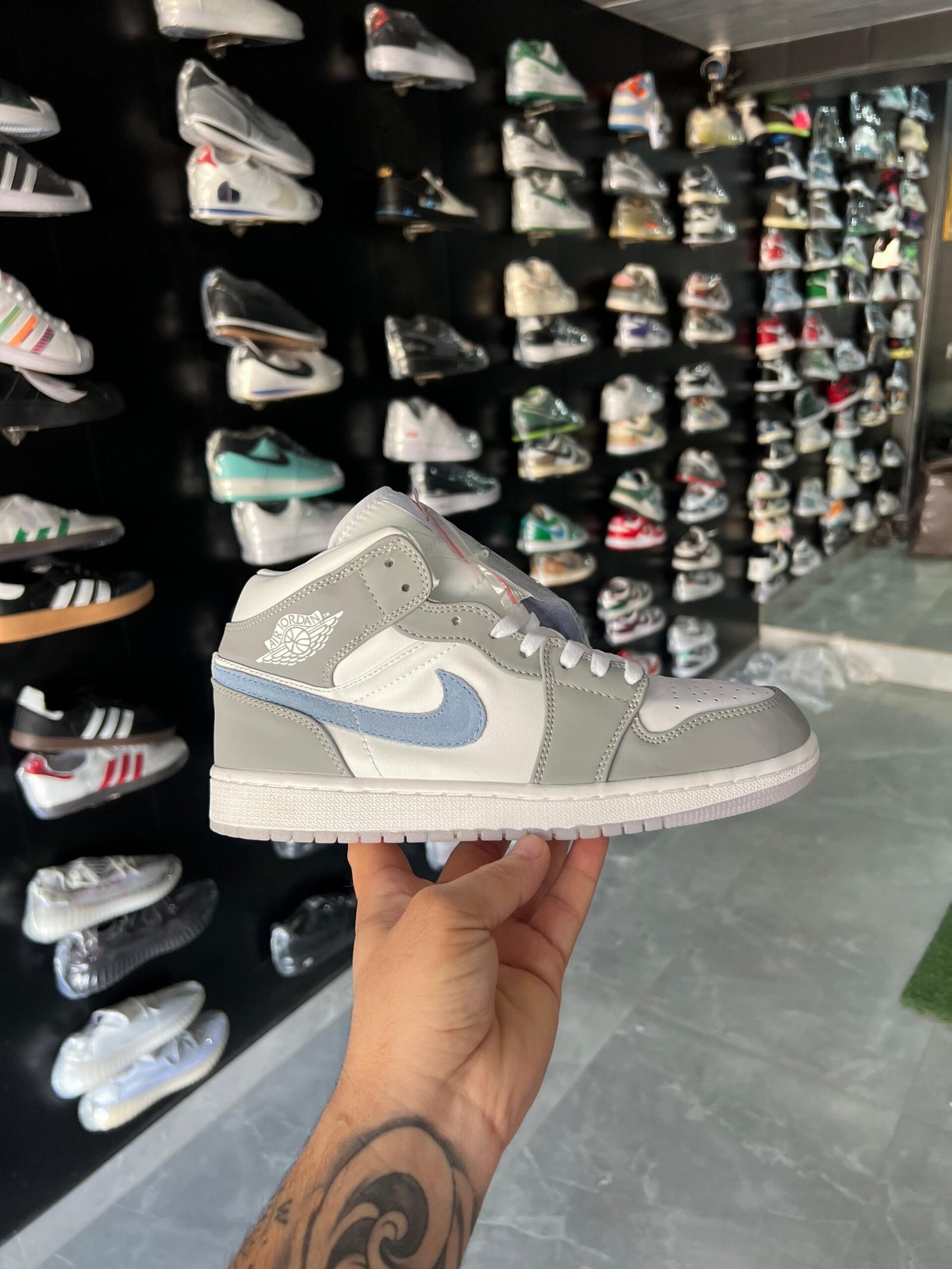 Branded Air Jordan 1 Low Wolf Grey Shoes