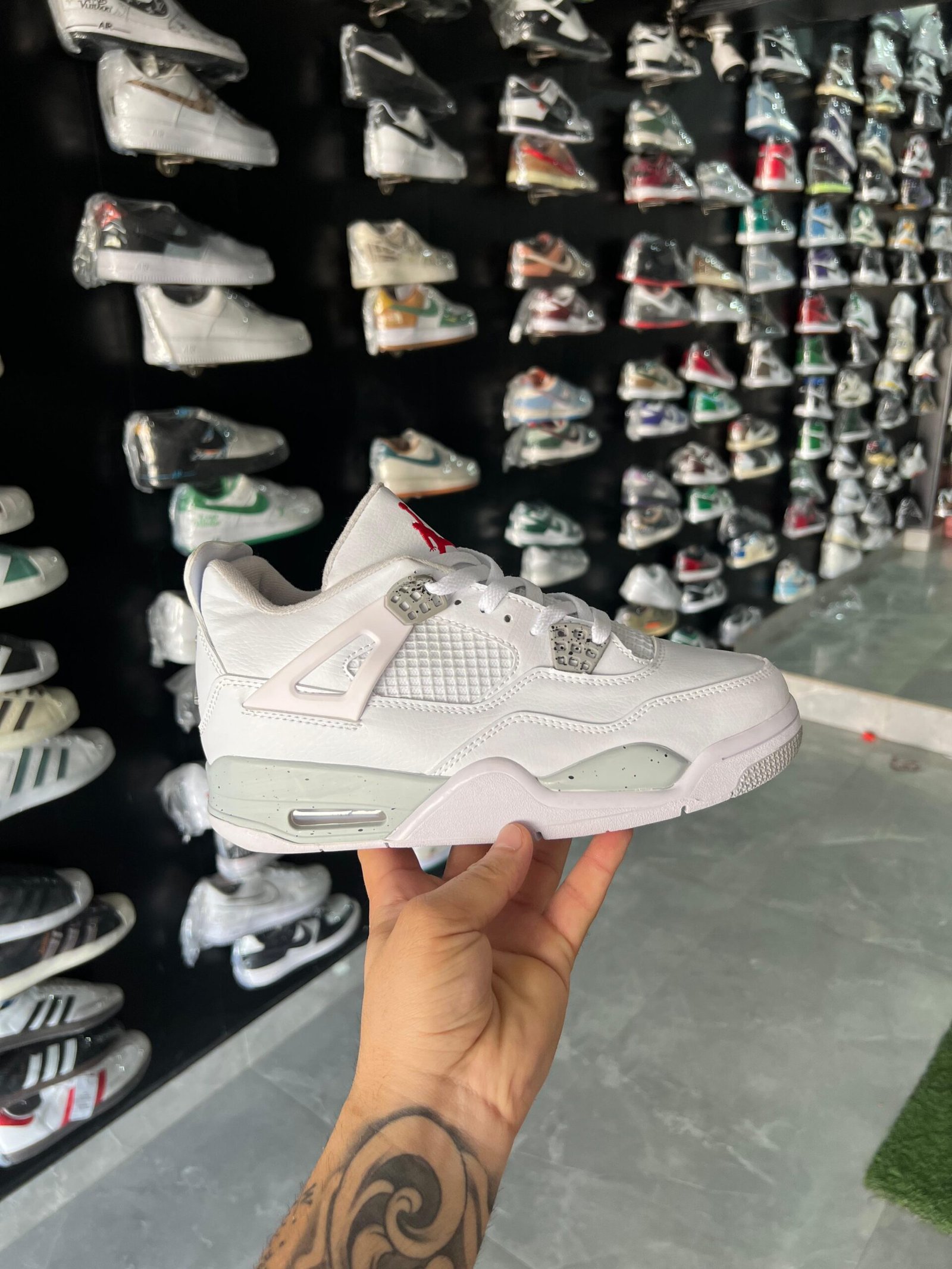 IMG-20240525-WA0003 Branded Jordan Retro 4 1st Copy (White)