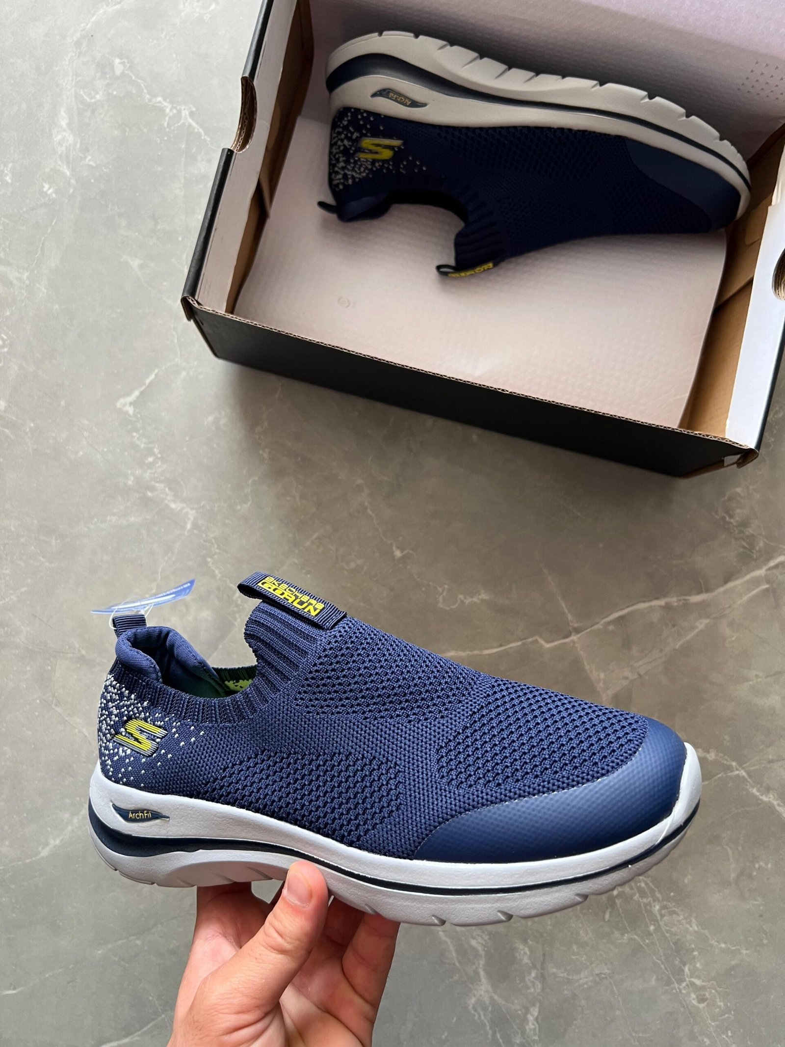 Branded Skechers Go Walk Arch Fit (Blue)