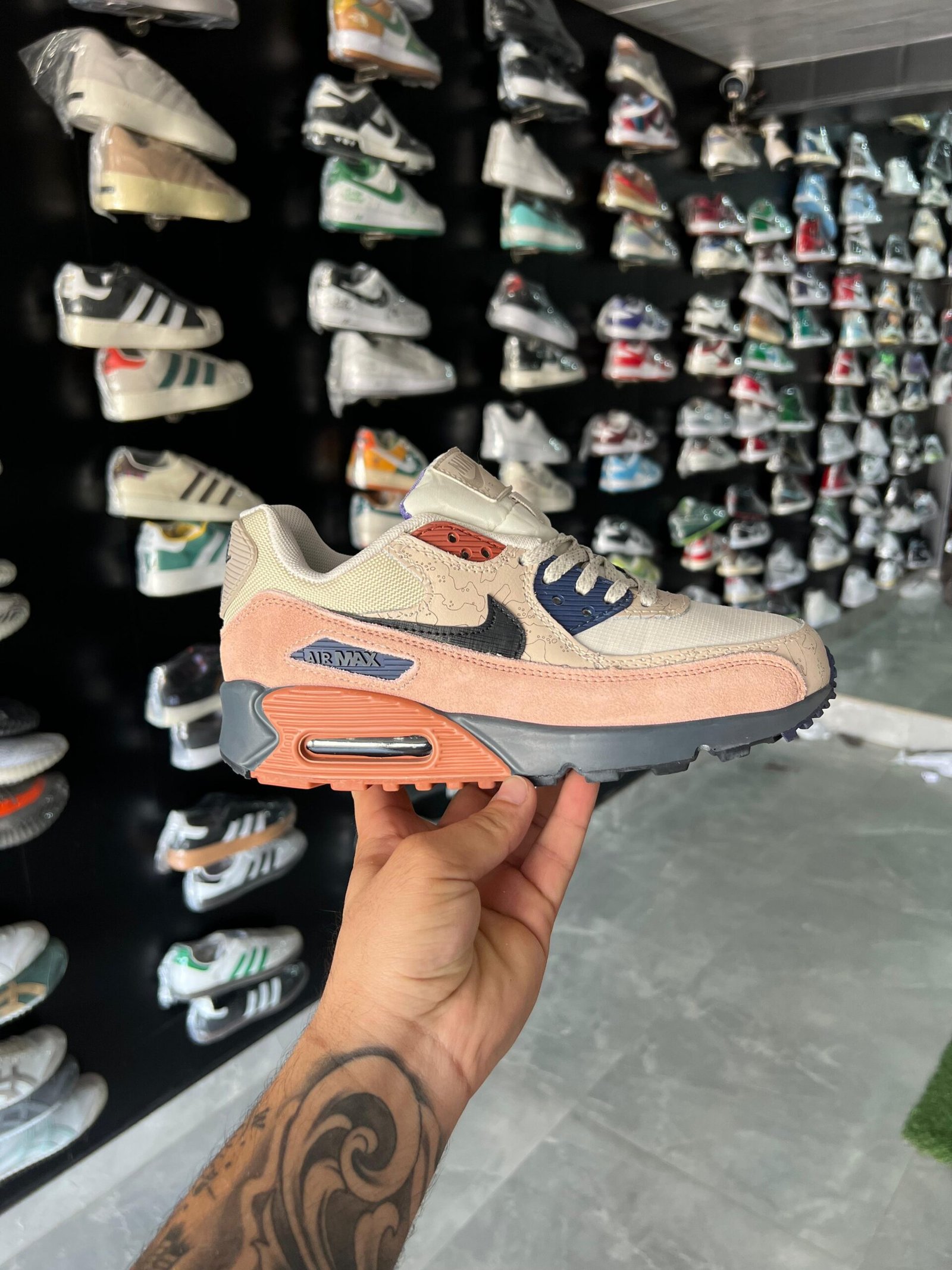 Branded Nike Air Max 90 Lahar Escape 1st Copy