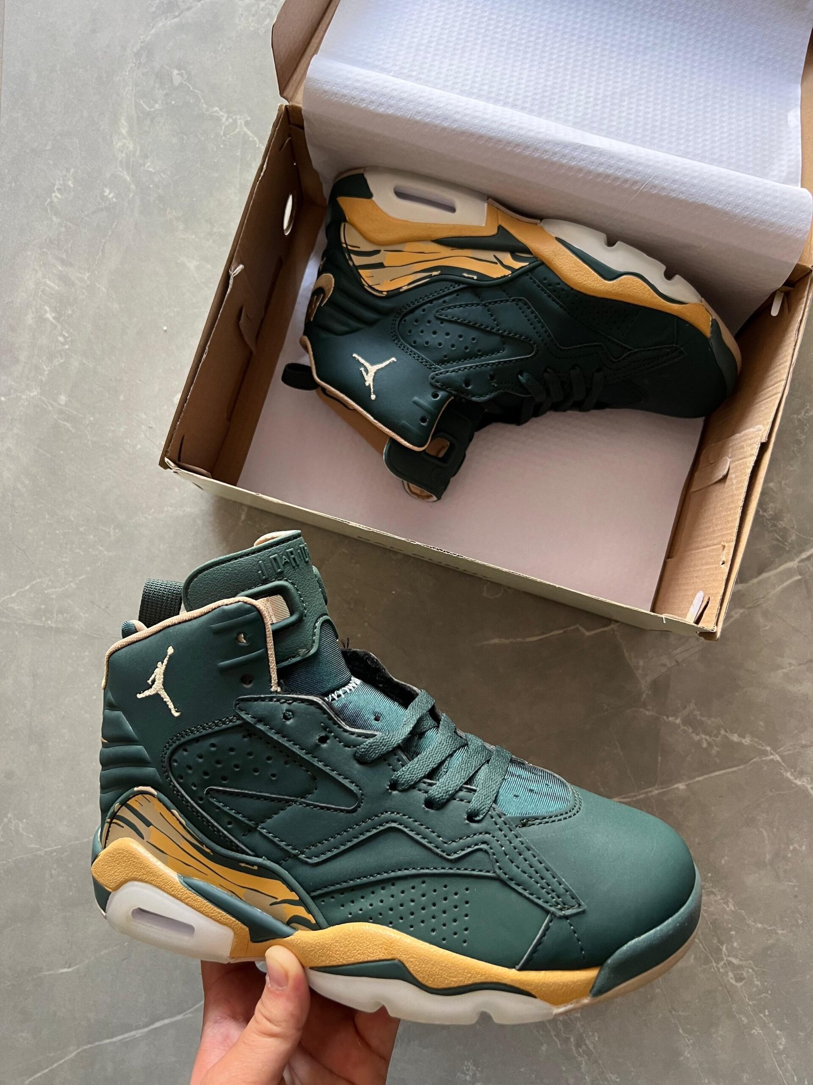 WhatsApp Image 2024-06-01 at 13.07.56_c9177cb2 Branded Jordan Retro.6 Jumpman 1st Copy Shoes