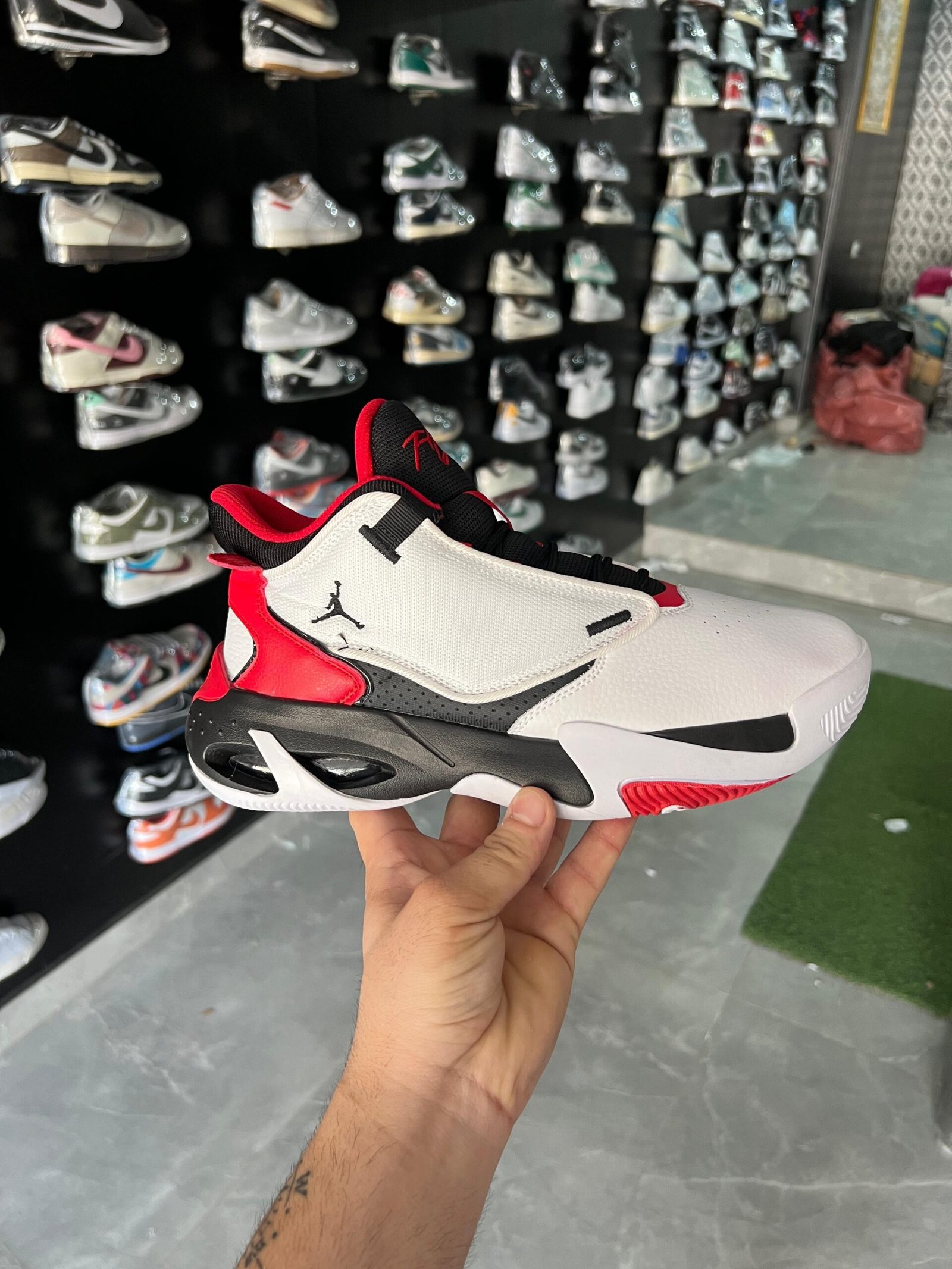 Air Jordan Max Aura 4 Men's Shoes