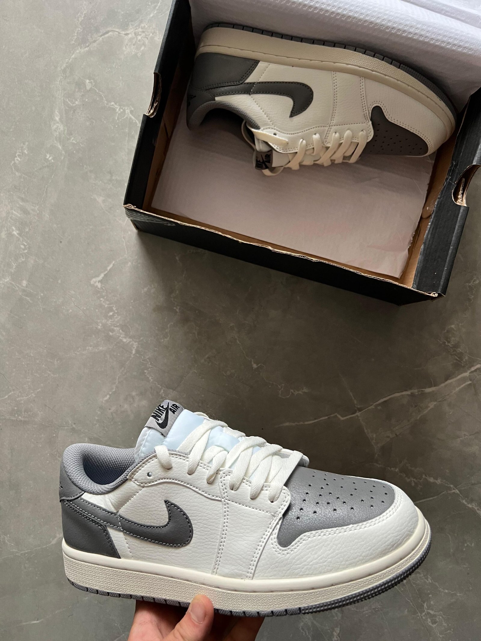 Nike Air Jordan Cut Low Sneakers (Gray)