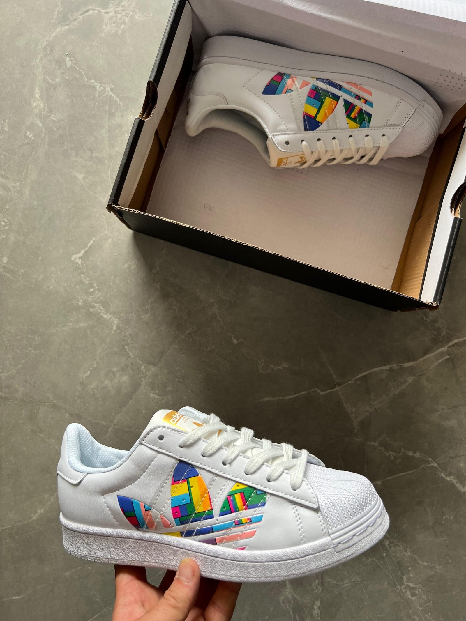 Adidas Superstar shoes - White (Unisex)