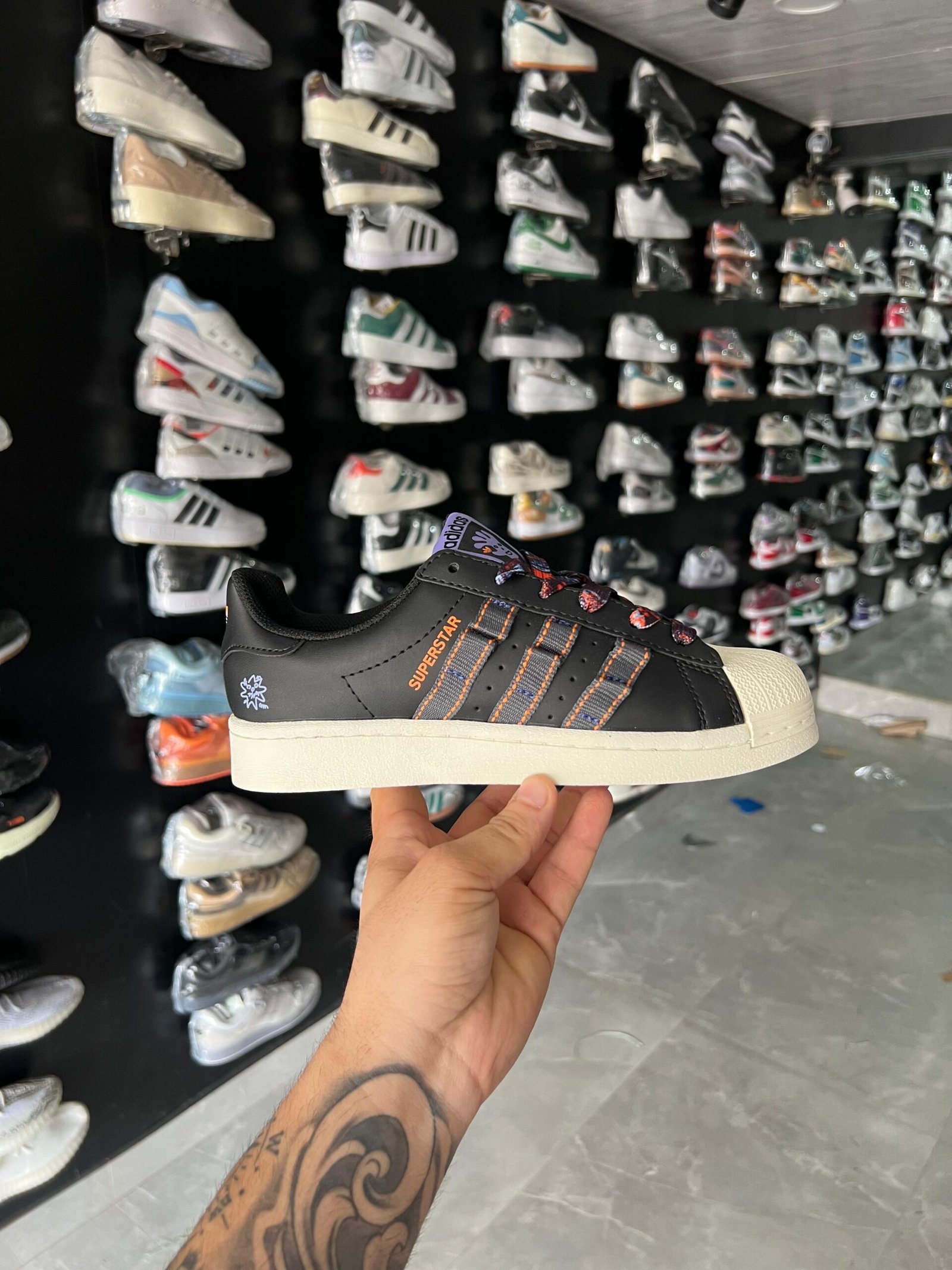 Adidas Superstar shoes (Unisex)