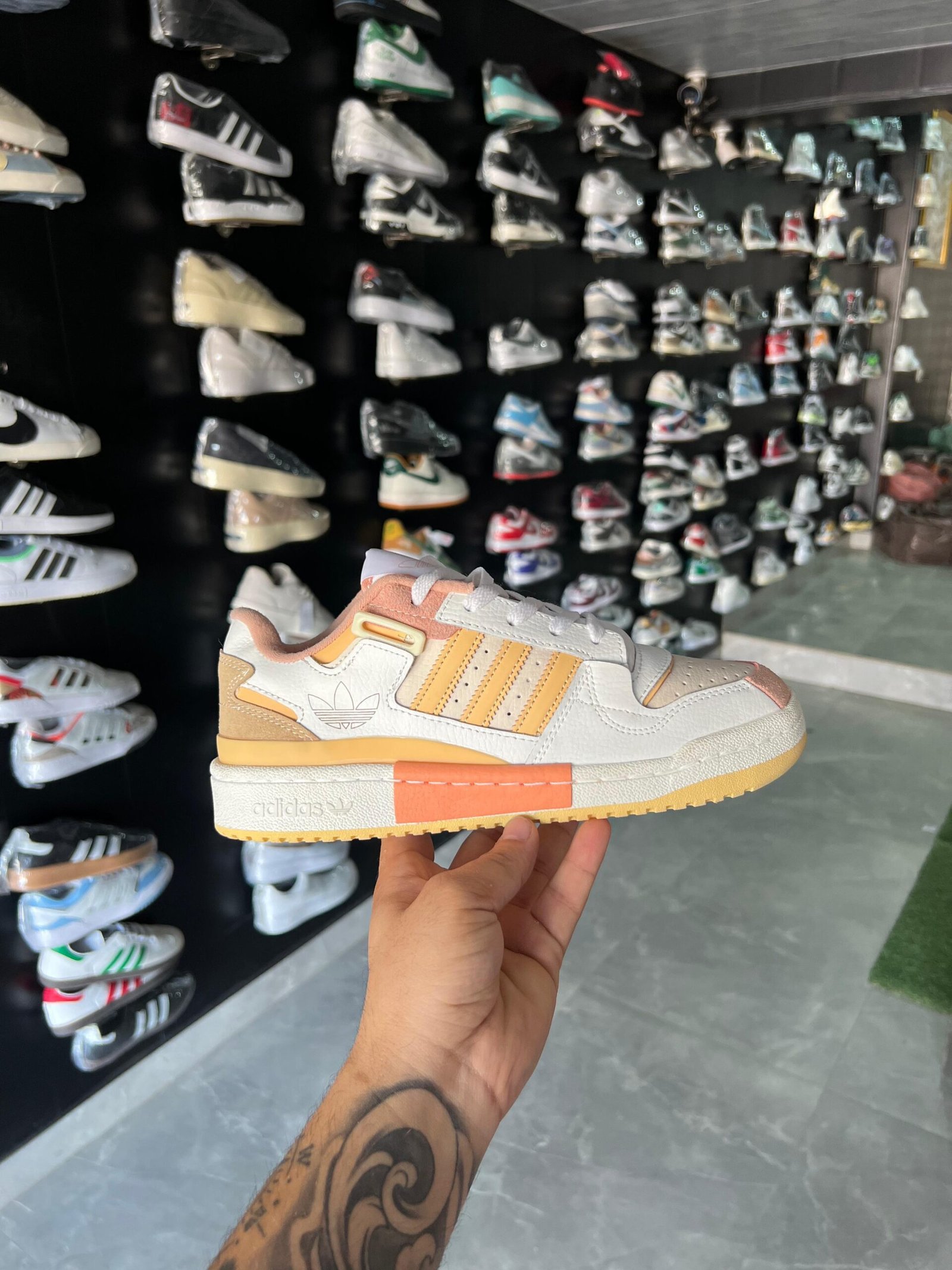 Adidas Forum Low Shoes - WeftKart