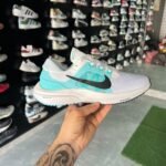 Nike Zoom Vomero 15 - (Blue)