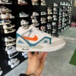 Nike Air Tech Challenge White