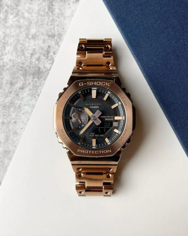 First Copy Casio G-Shock GM2100 - Gold and Black for Men