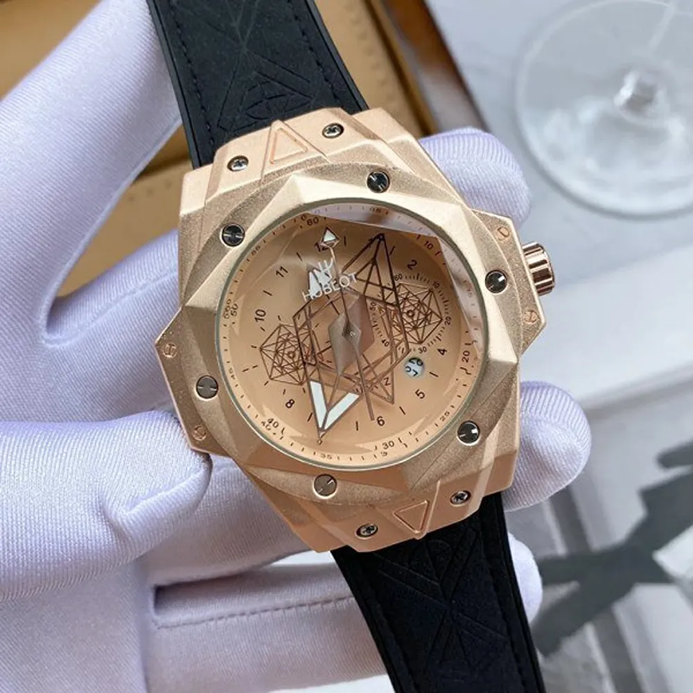 buy-classy-hublot-big-bang-watch-for-men-tw303.webp