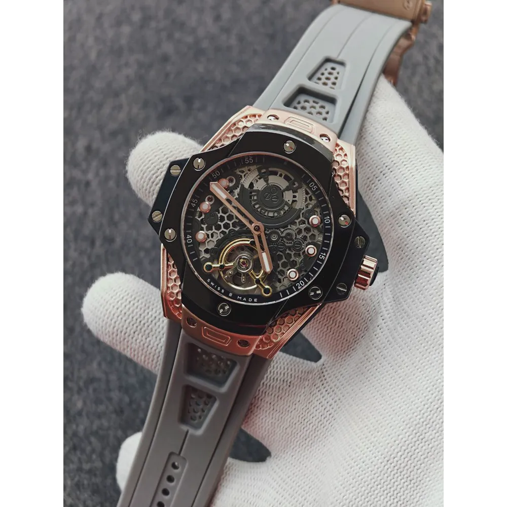 buy-classy-hublot-watch-for-men-fh47.webp