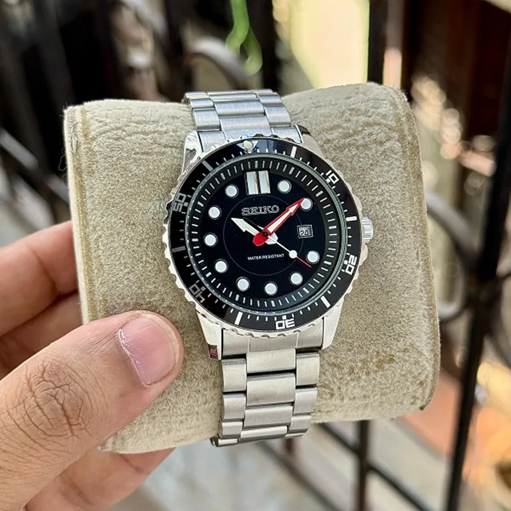buy-classy-seiko-watch-for-men-shh0656.webp