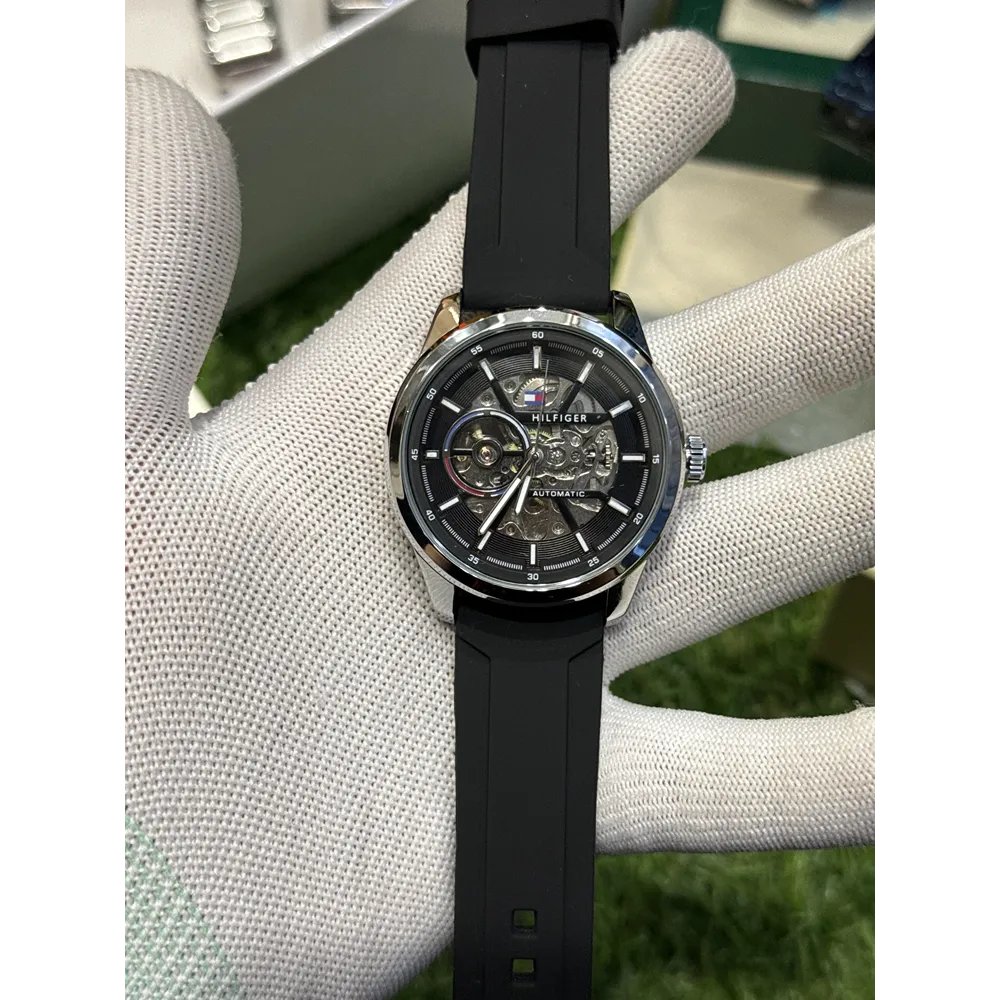 buy-imported-tommy-hilfiger-watch-for-men-rf429.webp