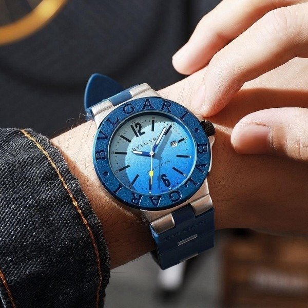 buy-luxurious-bvlgari-watch-for-men-sw7343.jpg