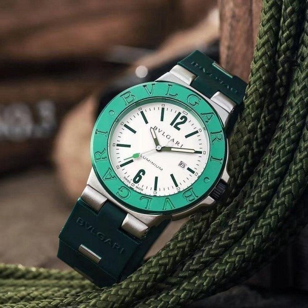 buy-luxurious-bvlgari-watch-for-men-sw7364.jpg