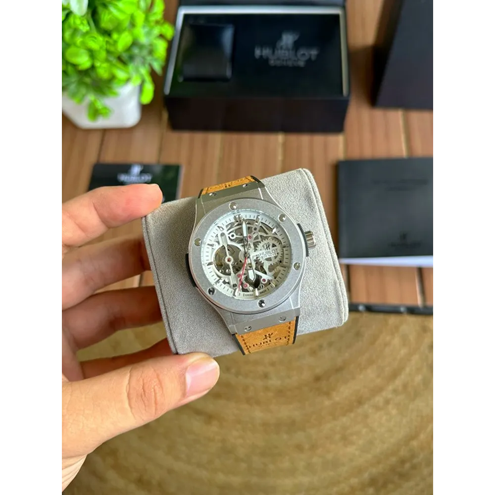 buy-premium-hublot-big-bang-watch-for-men-ct589.webp