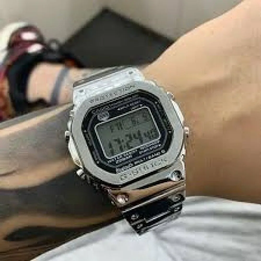 buy-stylish-casio-g-shock-watch-for-men-td241.webp