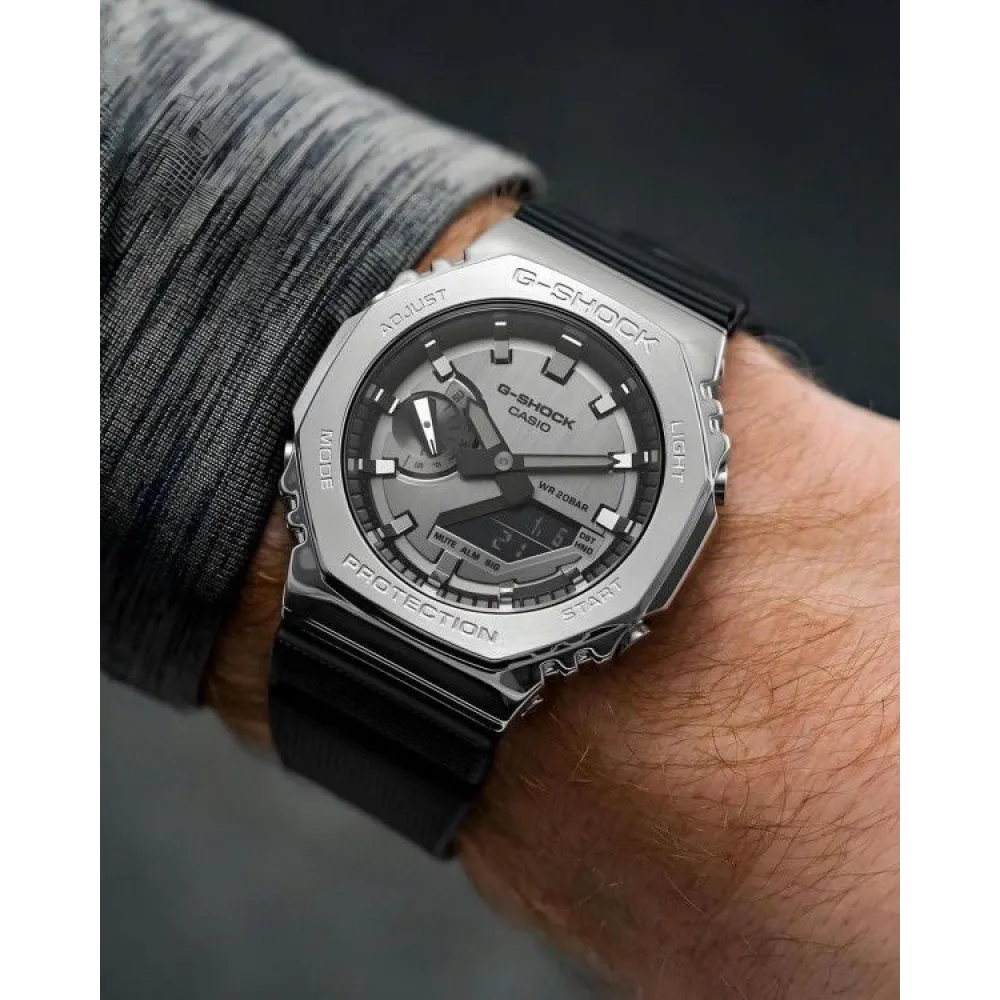 buy-stylish-g-shock-watch-for-men-dw021.webp