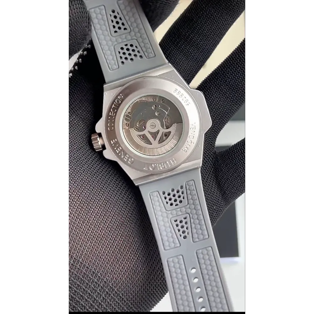 buy-stylish-hublot-big-bang-watch-for-men-lut25.webp