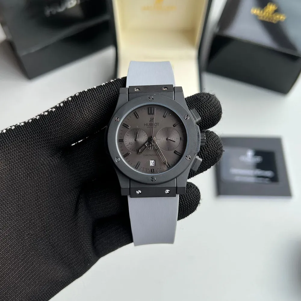 buy-stylish-hublot-big-bang-watch-for-men-lut59.webp