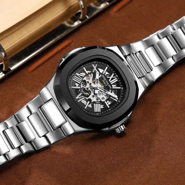 buy-stylish-patek-philippe-watch-for-men-cs4182.jpg
