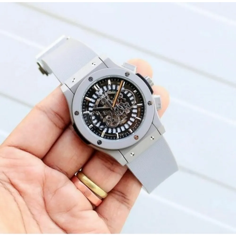 buy-trendy-hublot-big-bang-watch-for-men-sos2681.webp