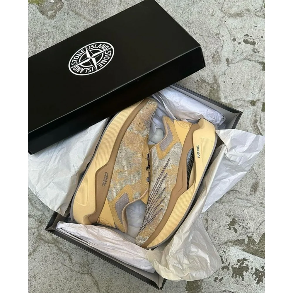 1-New-Balance-fuel-cell-stone-island-tokyo-4399-1.webp