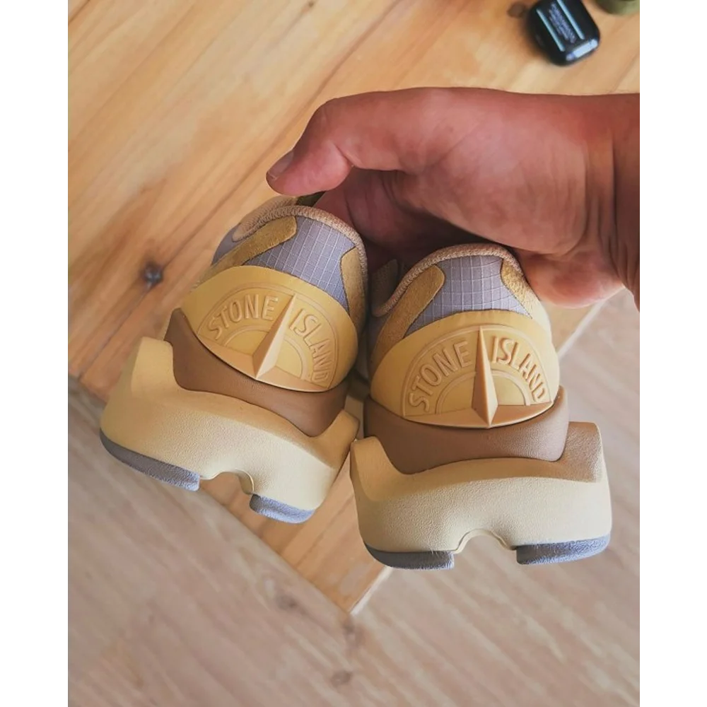 1-New-Balance-fuel-cell-stone-island-tokyo-4399-2.webp
