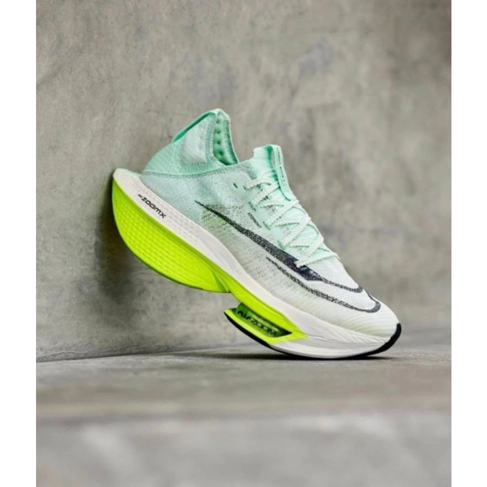 10-Nike-Air-Zoom-Alpha-Fly-2-Way-3299-2.webp