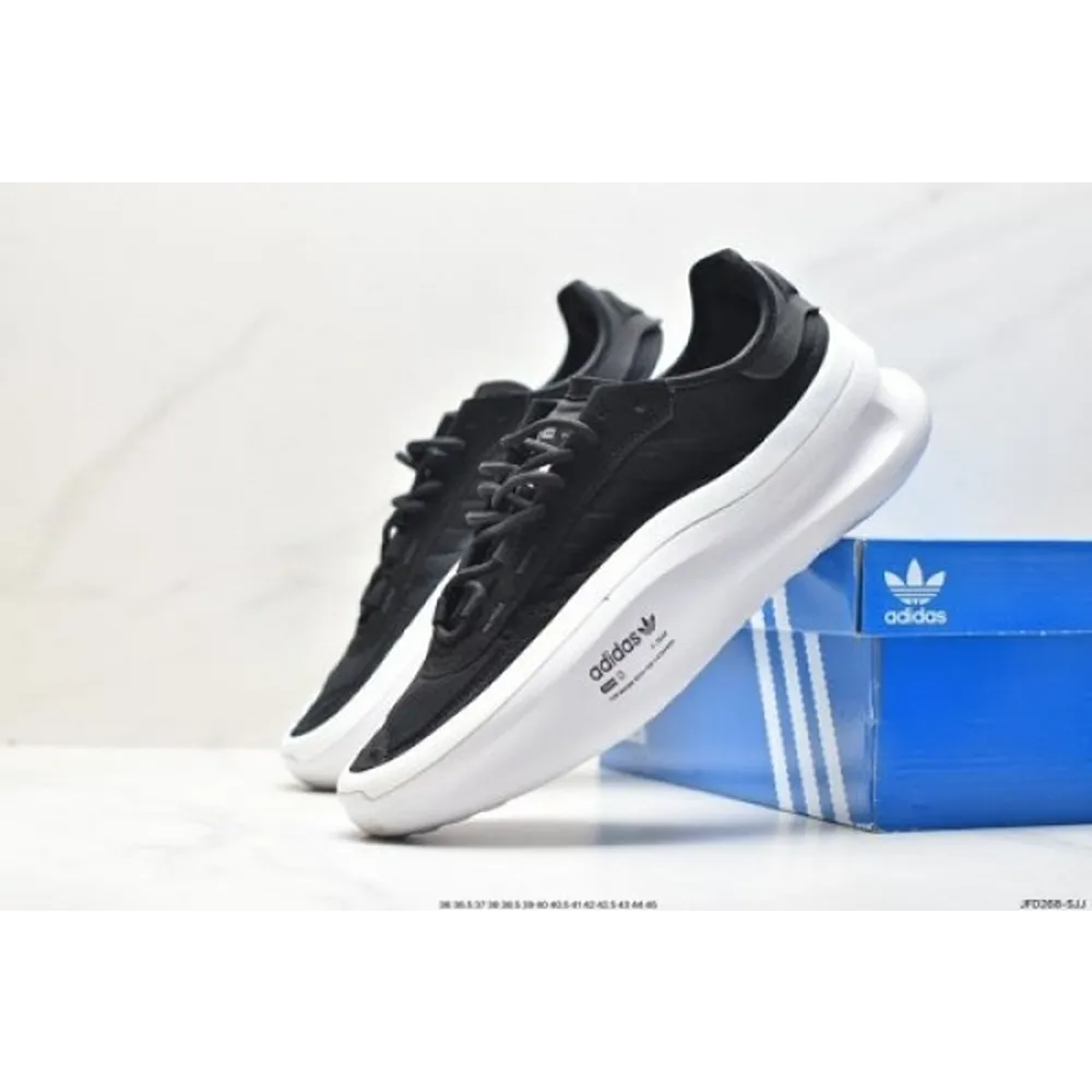 10-adidas-adifom-trxn-349901.webp