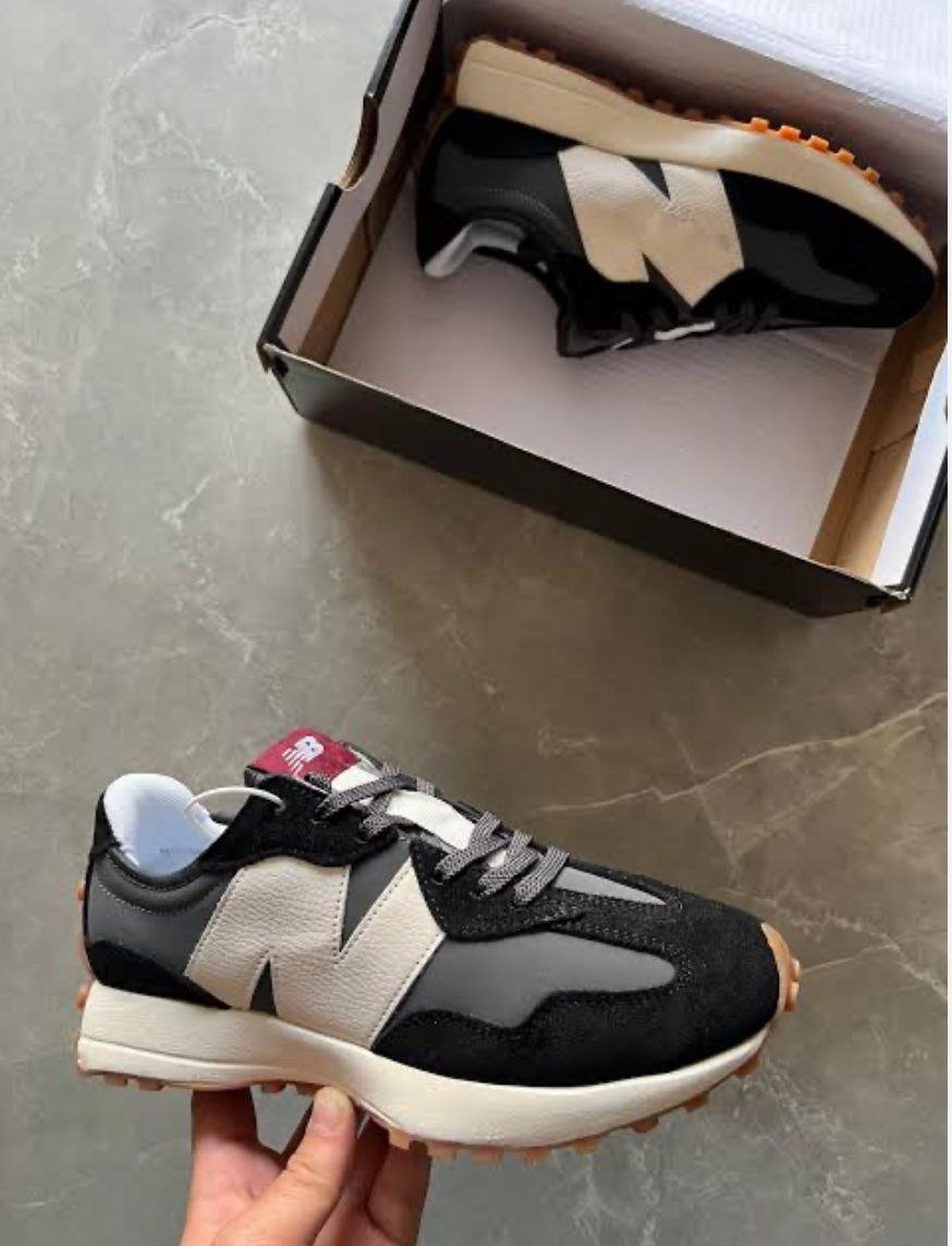 12-New-Balance-327-Black-3499-3.jpg