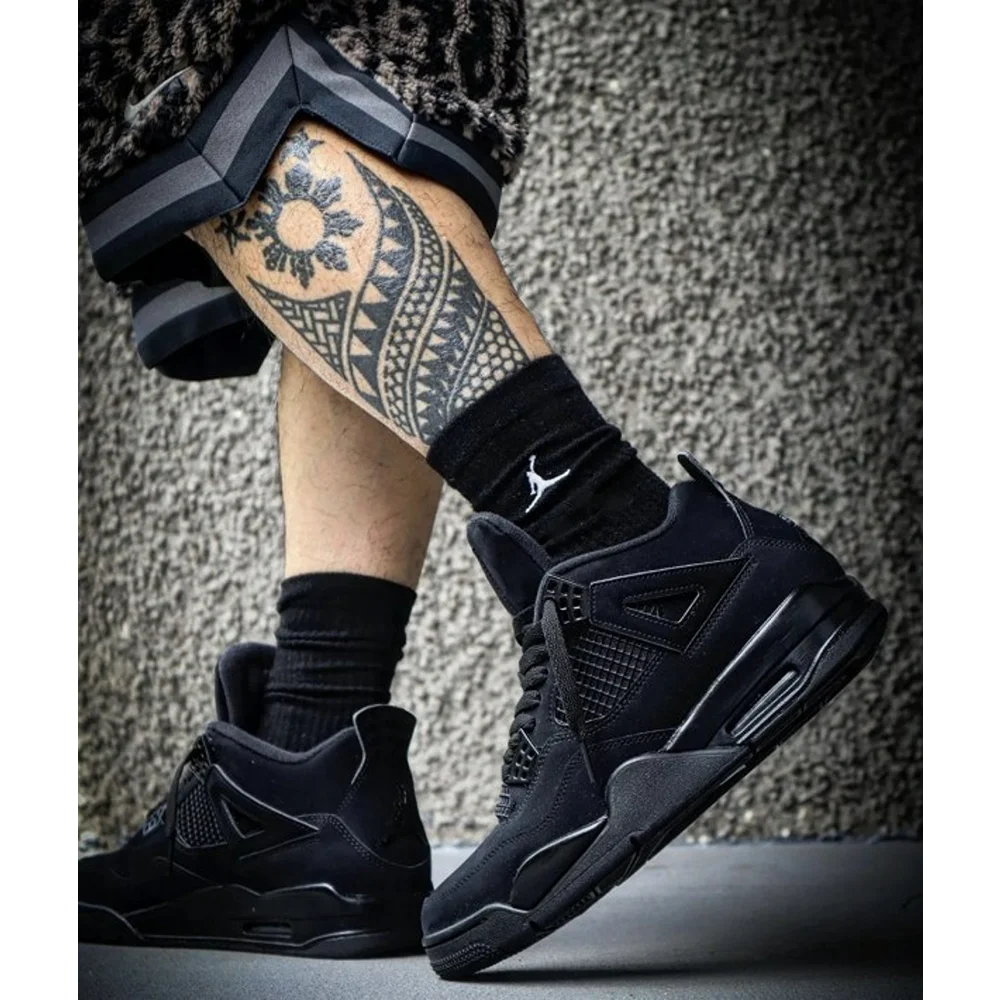 16-Nike-air-jordan-retro-4-black-cat-3499.webp