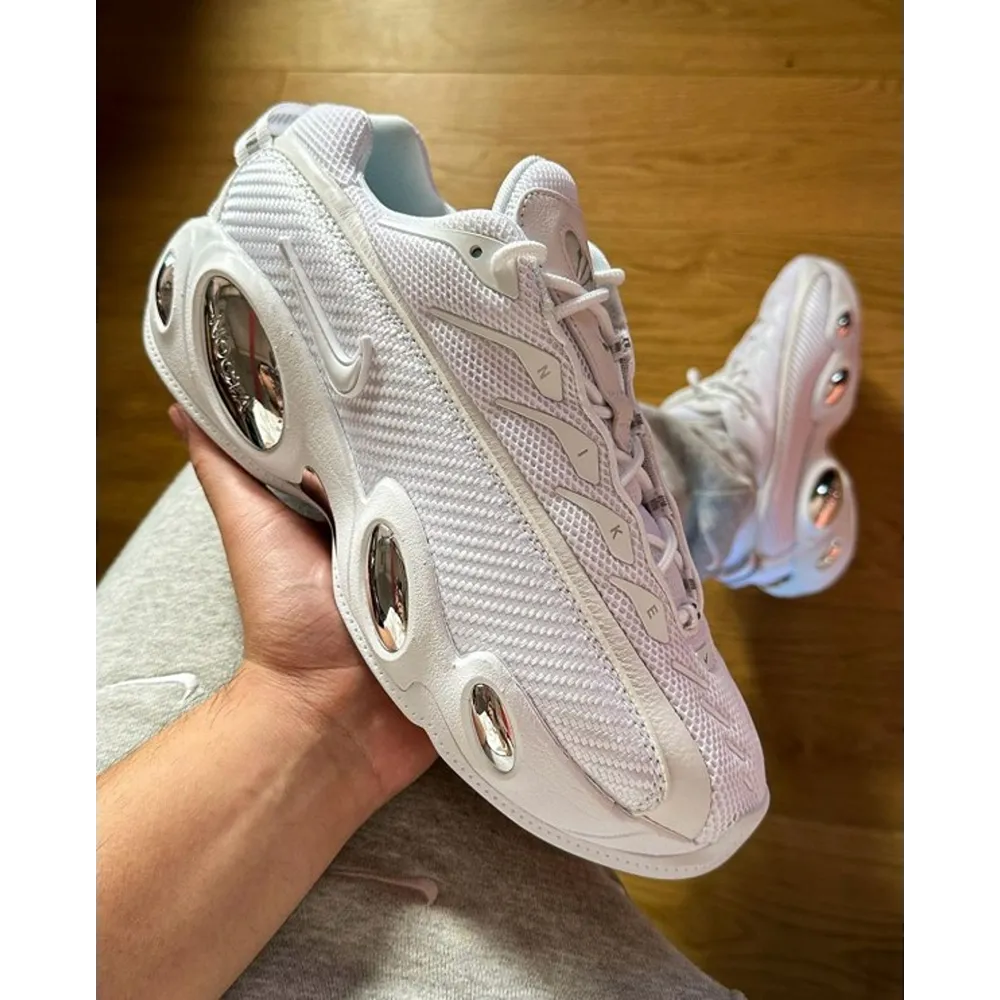 2-Nike-nocta-glide-triple-white-4100-2.webp