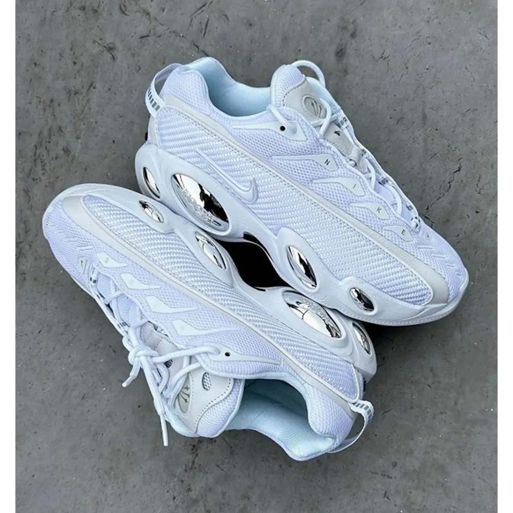2-Nike-nocta-glide-triple-white-4100.webp
