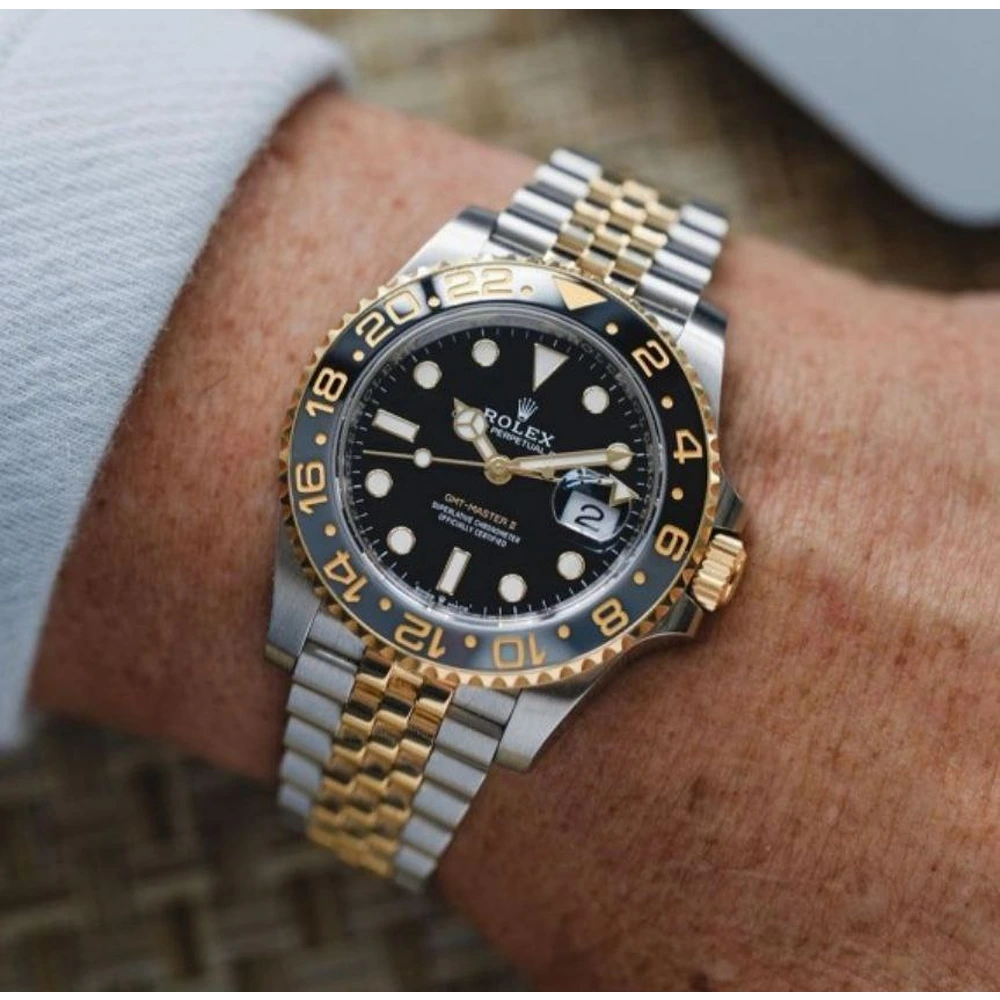 2-ROLEX-GMT-SILVER-GOLD-AUTOMATIC-3150.webp