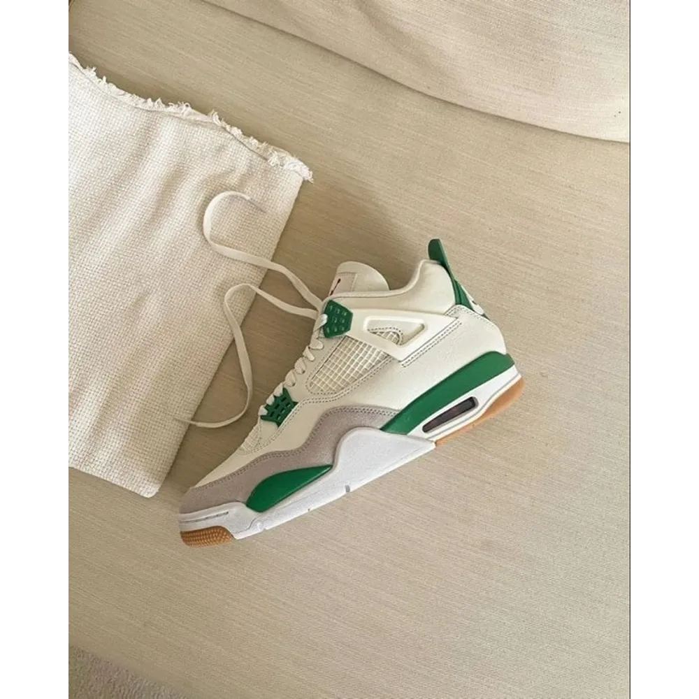 25-Nike-air-jordan-retro-4-pine-green-2999-1.webp