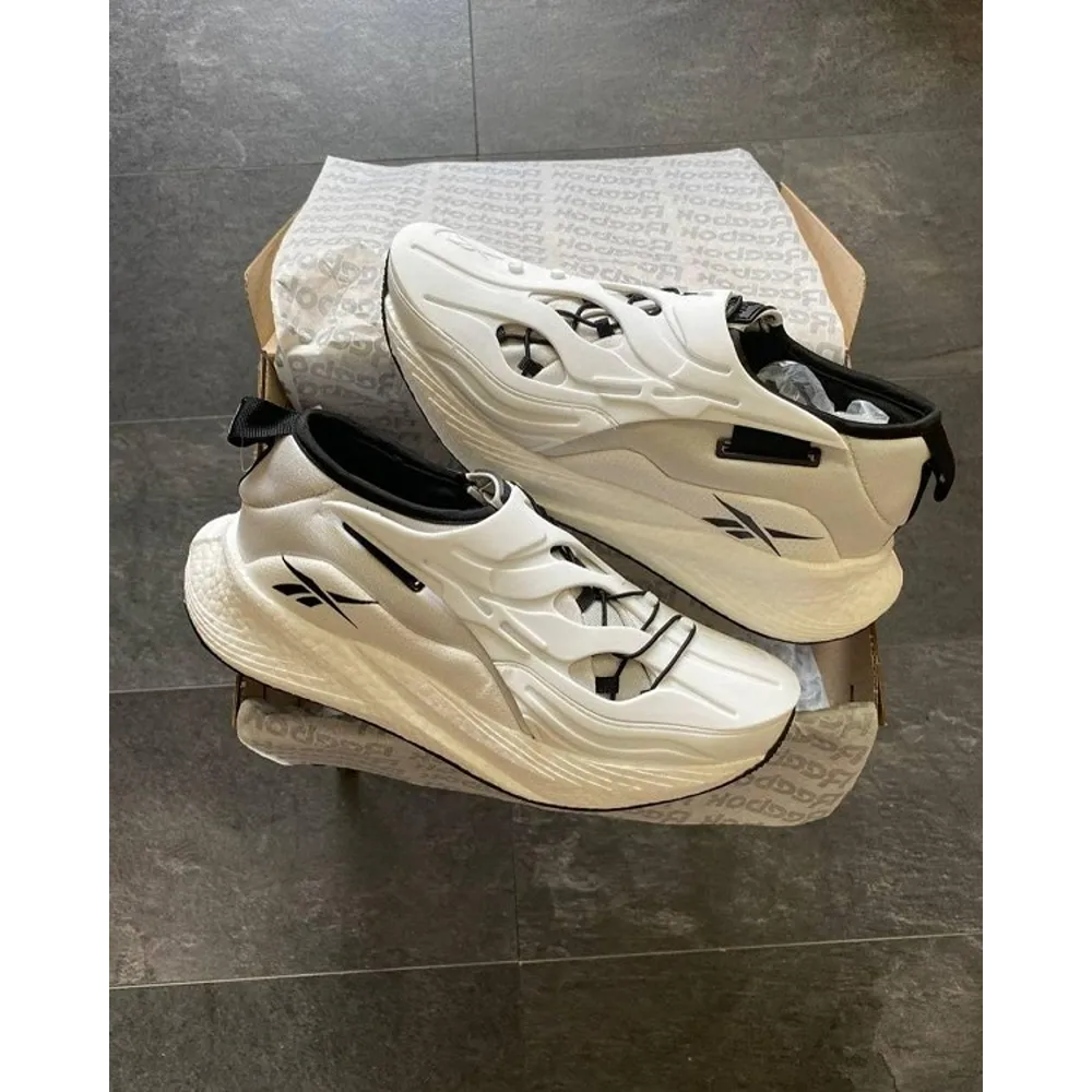 25-Reebok-Floatride-X-Argus-White-3999.webp
