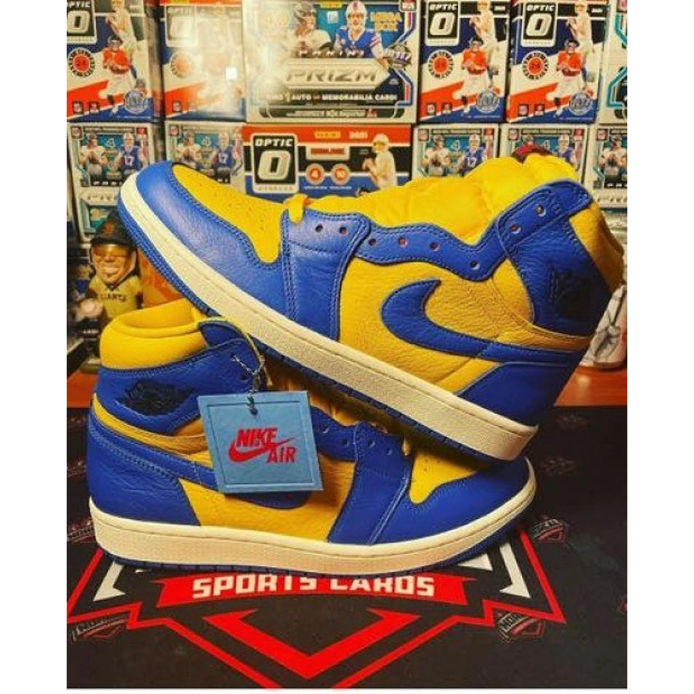 30-Jordan-1-Retro-OG-High-Reverse-Laney-2799-2.webp