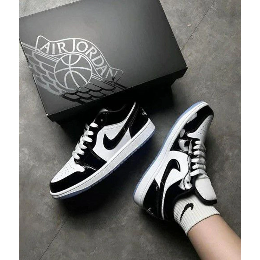 52-Nike-Air-Jordan-1-Low-Concord-3499-1.webp
