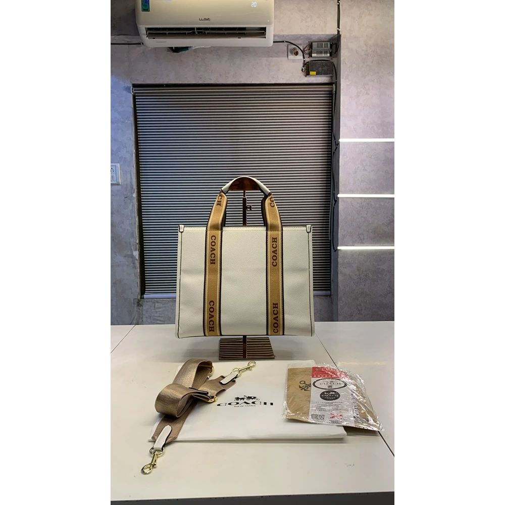 6-coach-Tote-Purse-with-Brand-dustbag-belt-3199.webp