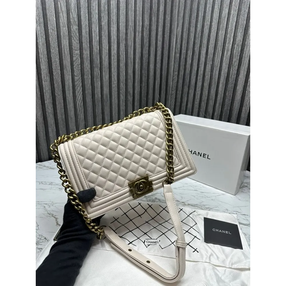 667d33410c64f0.webp