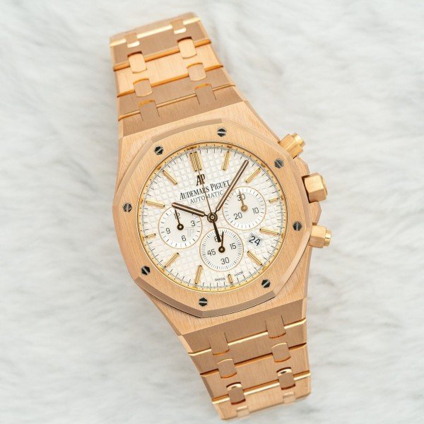 Audemars-pigue_t-royal-oak-chronograph-gold.jpg
