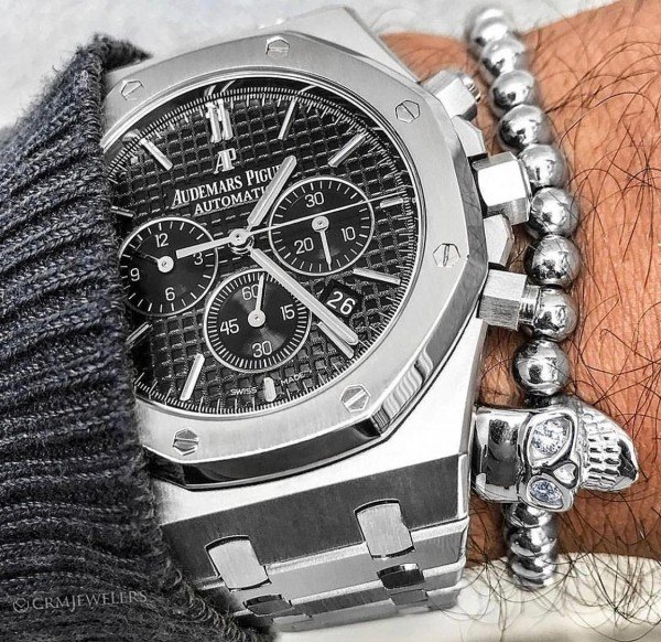 Audemars-pigue_t-royal-oak-chronograph-silver-2.jpg