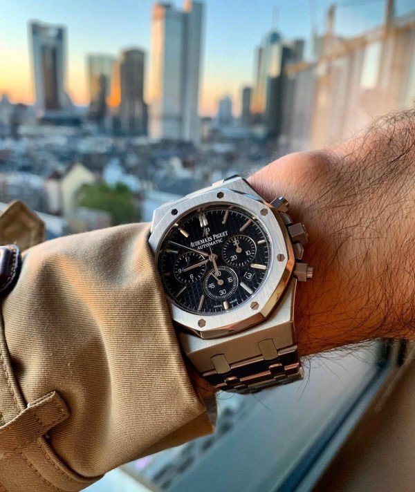 Audemars-pigue_t-royal-oak-chronograph-silver-3.jpg