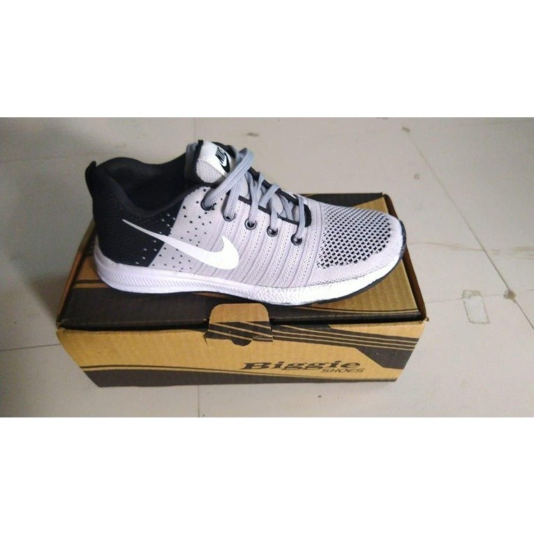 Mens-Ultra-Light-Weight-Nike-Sports-Shoes-Grey-2.jpg