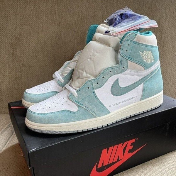 Nike Jordan 1 Retro High Turbo Green First Copy Shoes (3) Nike Jordan 1 Retro High Turbo Green First Copy Shoes