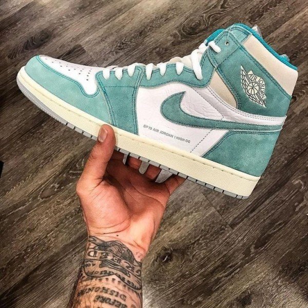Nike Jordan 1 Retro High Turbo Green First Copy Shoes (4) Nike Jordan 1 Retro High Turbo Green First Copy Shoes