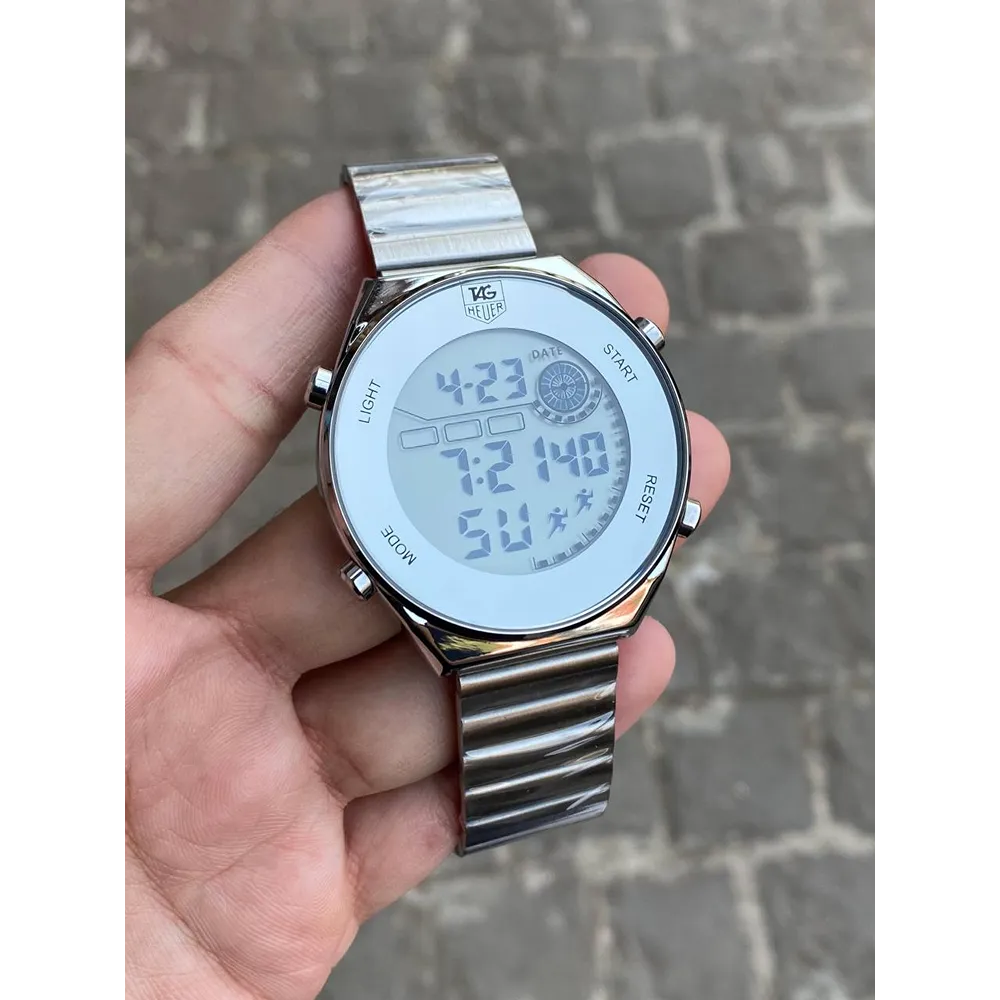 Tag-heuer-1599-2.webp
